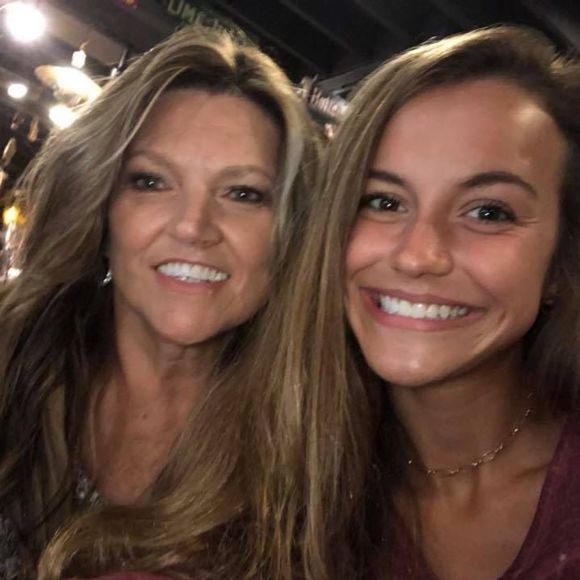 Meet your Posher, Edith - Picture 1 of 1